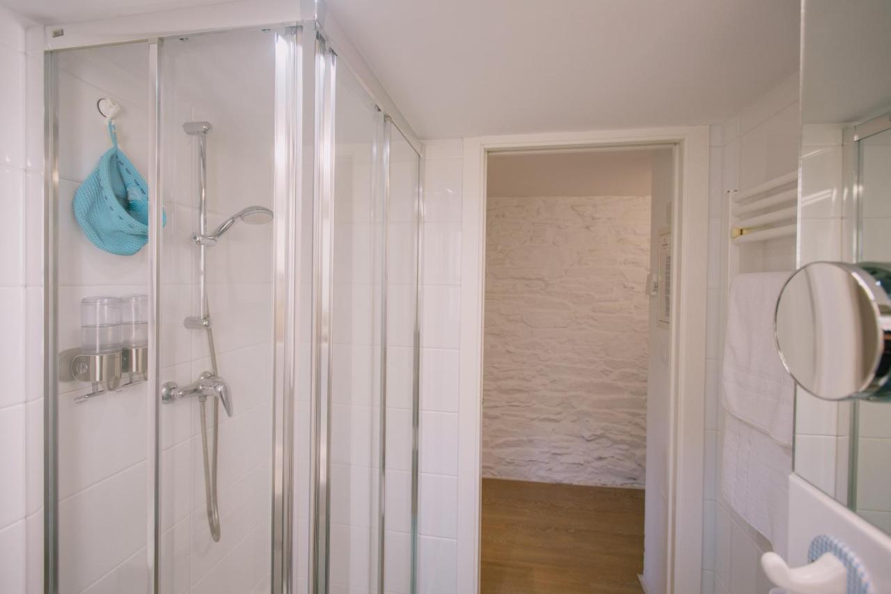 Roompedra Apartamentos Turisticos 圣地亚哥－德孔波斯特拉 外观 照片